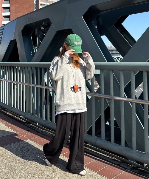 ISOOK（アイスー）の「【ISOOK / アイスー】センターシームスウェットパンツ / ルーズ丈 総ゴム ウエストゴム グレー ブラック 黒 無地 ZOZOTOWN限定（スウェットパンツ・レディース・ブラック/グレー・FREE）」の6枚目の写真