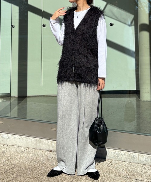 ISOOK（アイスー）の「【ISOOK / アイスー】センターシームスウェットパンツ / ルーズ丈 総ゴム ウエストゴム グレー ブラック 黒 無地 ZOZOTOWN限定（スウェットパンツ・レディース・ブラック/グレー・FREE）」の13枚目の写真