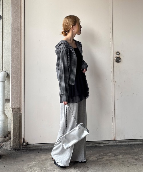 ISOOK(アイスー)の「【ISOOK / アイスー】センターシームスウェットパンツ / ルーズ丈 総ゴム ウエストゴム グレー ブラック 黒 無地 ZOZOTOWN限定(スウェットパンツ・レディース・ブラック/グレー・FREE)」の7枚目の写真