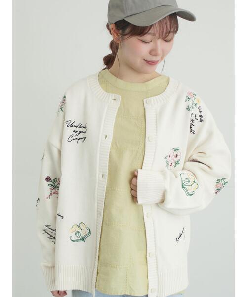 Samansa Mos2（サマンサ モスモス）の「花+ロゴ総柄刺繍カーディガン（カーディガン/ボレロ・レディース・グリーン/オフホワイト/ネイビー/ピンク・F）」の2枚目の写真