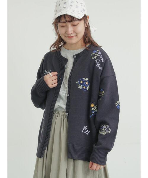 Samansa Mos2（サマンサ モスモス）の「花+ロゴ総柄刺繍カーディガン（カーディガン/ボレロ・レディース・グリーン/オフホワイト/ネイビー/ピンク・F）」の14枚目の写真