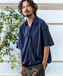 Magine（マージン）の「mhs2546- Poly Knit Skipper Neck Relax Fit Polo Shirt ポロシャツ(MGN-261-005)（ポロシャツ）」