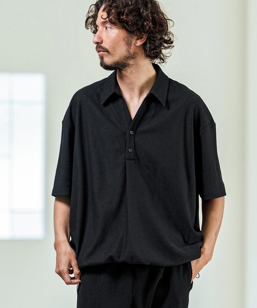 Magine（マージン）の「mhs2546- Poly Knit Skipper Neck Relax Fit Polo Shirt ポロシャツ(MGN-261-005)（ポロシャツ・メンズ・ホワイト/ネイビー/ブラック・48/46/44）」の14枚目の写真