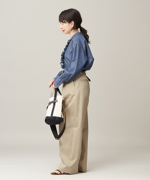 journal standard L'essage（ジャーナルスタンダードレサージュ）の「《追加5》【金子綾さん着用】CP タックチノパンツ（チノパンツ・レディース・ブラック/ベージュ・40/38/36/34）」の14枚目の写真