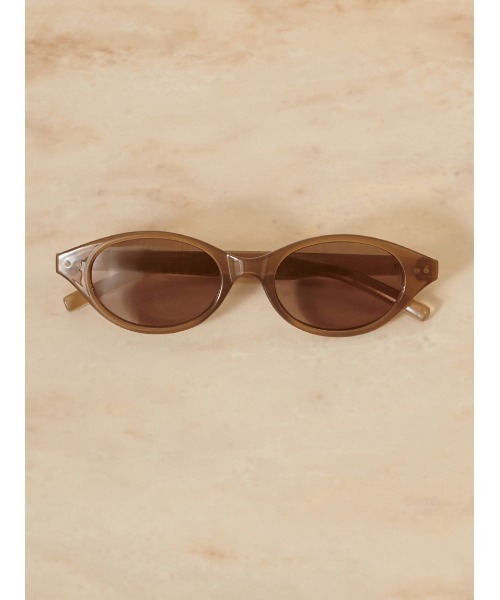 SNIDEL（スナイデル）の「オーバルフレームサングラス（サングラス・レディース・ブラック/モカ・F）」の2枚目の写真