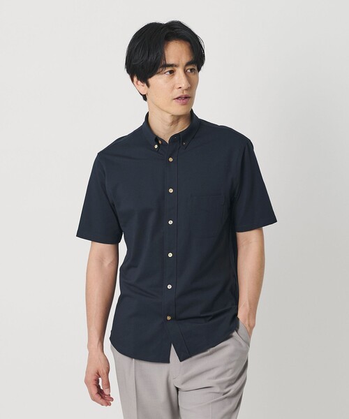 BEAUTY&YOUTH UNITED ARROWS(ビューティーアンドユースユナイテッドアローズ)の「クイック ストレッチ シャンブレー ボタンダウン 半袖シャツ SLIM型 吸水速乾機能付き(シャツ/ブラウス・メンズ・ネイビー/ロイヤルブルー/コバルトブルー/ホワイト・XS/S/M/L/XL)」の2枚目の写真