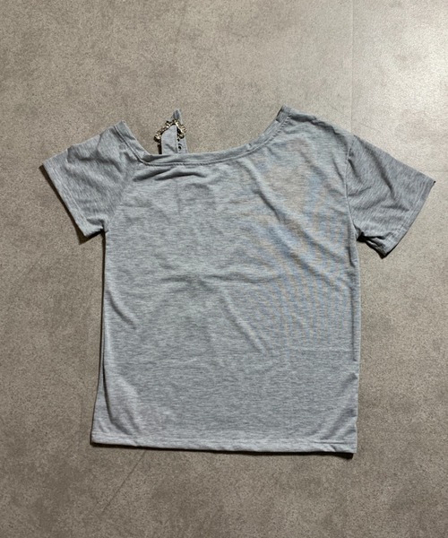 lilful（リルフル）の「【26年春夏新作】Y2K ファーパッチロゴ クロスモチーフ ベルトワンショルダー オーバーサイズTシャツ（Tシャツ/カットソー・レディース・グレー・L/M）」の14枚目の写真