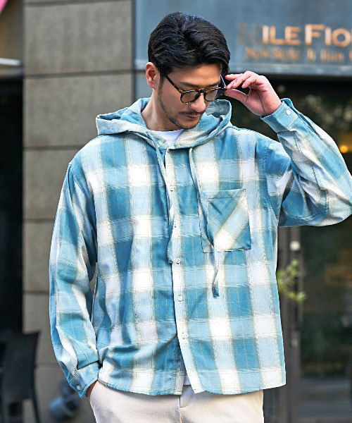 CavariA（キャバリア）の「『CavariA/キャバリア』先染めフードシャツ（シャツ/ブラウス・メンズ・ブラック/ホワイト/ブルー・M/L）」の3枚目の写真