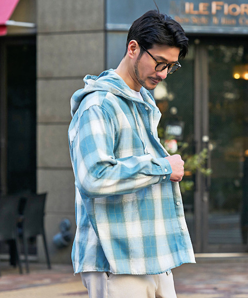 CavariA（キャバリア）の「『CavariA/キャバリア』先染めフードシャツ（シャツ/ブラウス・メンズ・ブラック/ホワイト/ブルー・M/L）」の10枚目の写真