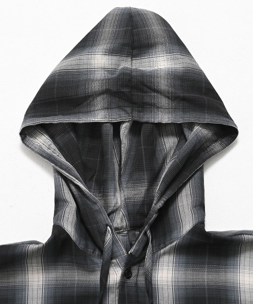 CavariA（キャバリア）の「『CavariA/キャバリア』先染めフードシャツ（シャツ/ブラウス・メンズ・ブラック/ホワイト/ブルー・M/L）」の17枚目の写真