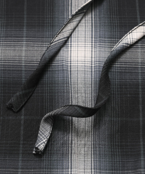 CavariA（キャバリア）の「『CavariA/キャバリア』先染めフードシャツ（シャツ/ブラウス・メンズ・ブラック/ホワイト/ブルー・M/L）」の18枚目の写真