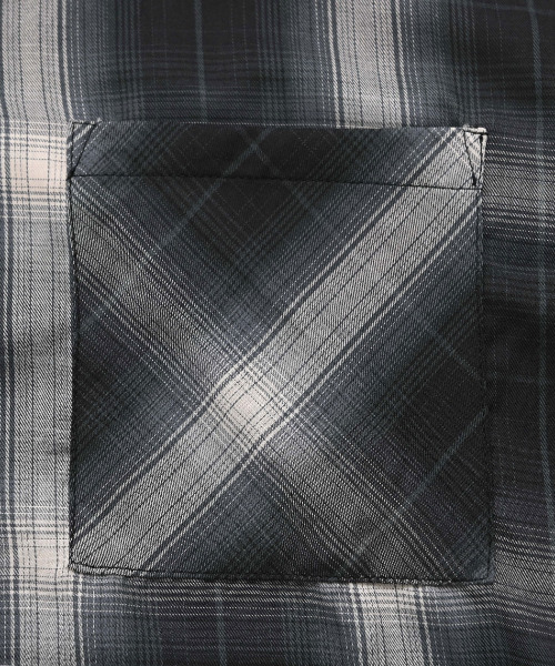 CavariA（キャバリア）の「『CavariA/キャバリア』先染めフードシャツ（シャツ/ブラウス・メンズ・ブラック/ホワイト/ブルー・M/L）」の20枚目の写真