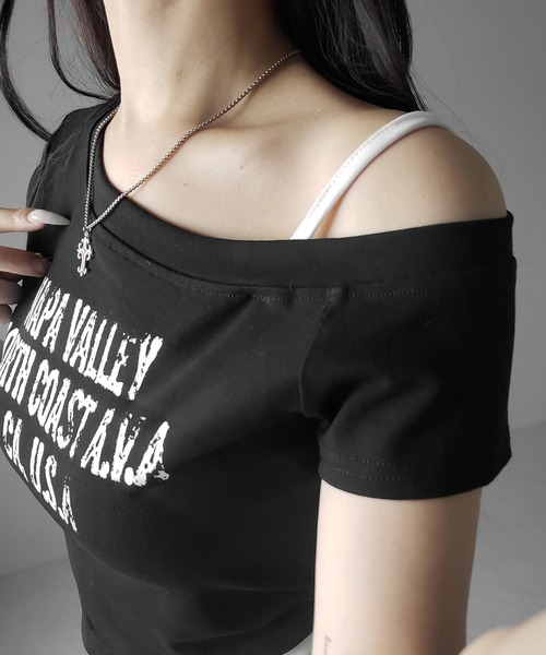 me+em select(ミームセレクト)の「【 2color 】ヴィンテージロゴワンショルレイヤードTシャツ / vintage logo one-shoulder layered T-shirt ※※(Tシャツ/カットソー・レディース・ブラック/ホワイト・FREE)」の5枚目の写真
