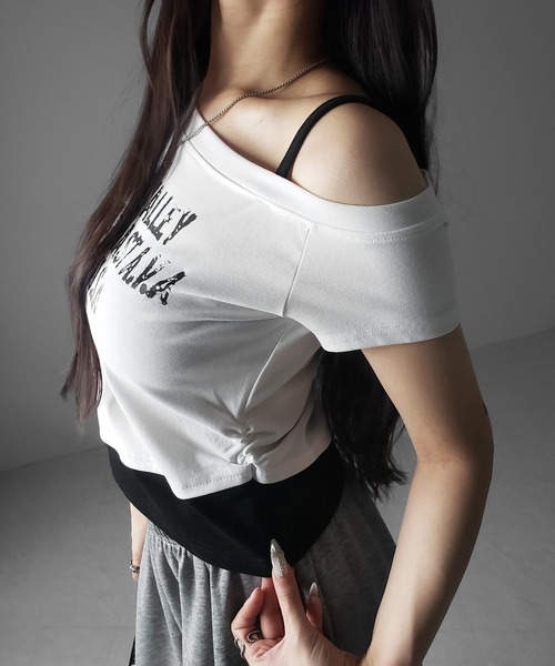 me+em select(ミームセレクト)の「【 2color 】ヴィンテージロゴワンショルレイヤードTシャツ / vintage logo one-shoulder layered T-shirt ※※(Tシャツ/カットソー・レディース・ブラック/ホワイト・FREE)」の20枚目の写真