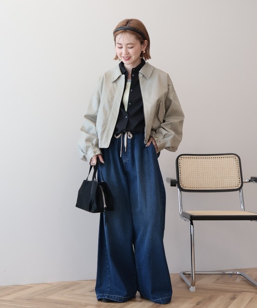 AMERICAN HOLIC（アメリカンホリック）の「襟付きショート丈ブルゾン（ブルゾン・レディース・ベージュ/ライトカーキ・FREE）」の3枚目の写真