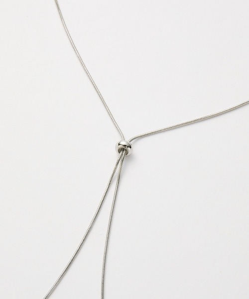 COLONY 2139（コロニートゥーワンスリーナイン）の「スレンダードロップループタイ（ネックレス・レディース・ゴールド/シルバー・FREE）」の8枚目の写真
