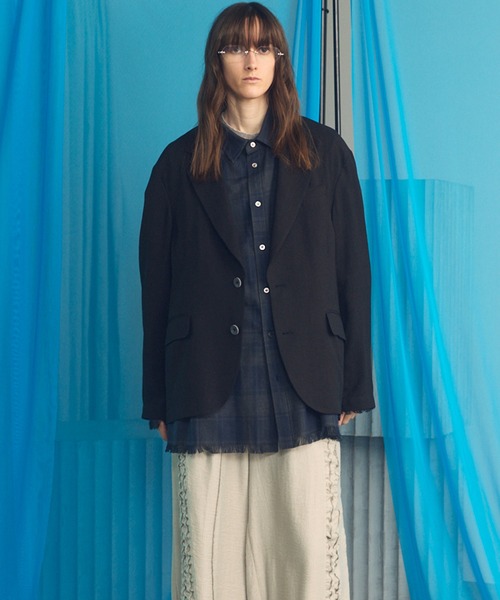 MAISON SPECIAL(メゾンスペシャル)の「《UNISEX》Triacetate Prime-Over 2B Tailored Jacket/トリアセテートプライムオーバー2Bテーラードジャケット【MAISON SPECIAL/メゾンスペシャル】■セットアップ対応■(テーラードジャケット・メンズ・ブルー/チャコールグレー/グレイッシュベージュ/ブラック・2/1/0)」の12枚目の写真