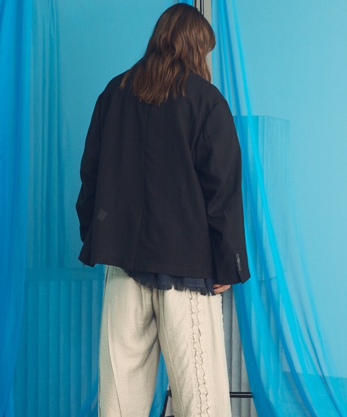 MAISON SPECIAL(メゾンスペシャル)の「《UNISEX》Triacetate Prime-Over 2B Tailored Jacket/トリアセテートプライムオーバー2Bテーラードジャケット【MAISON SPECIAL/メゾンスペシャル】■セットアップ対応■(テーラードジャケット・メンズ・ブルー/チャコールグレー/グレイッシュベージュ/ブラック・2/1/0)」の14枚目の写真