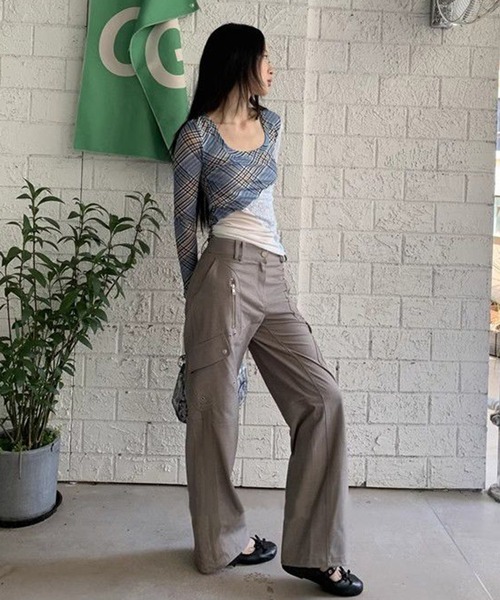 AsheKsha（アシクシャ）の「Y2Kスタイルのレース柄スリムフィット長袖（Tシャツ/カットソー・レディース・ブルー・F）」の20枚目の写真