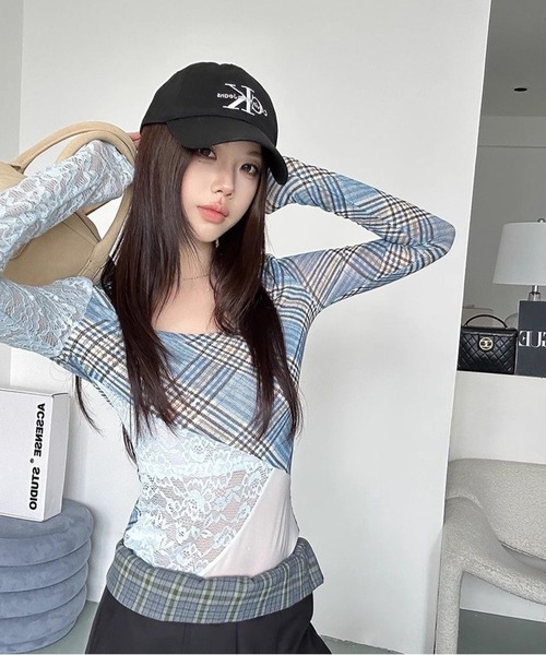 AsheKsha（アシクシャ）の「Y2Kスタイルのレース柄スリムフィット長袖（Tシャツ/カットソー・レディース・ブルー・F）」の12枚目の写真
