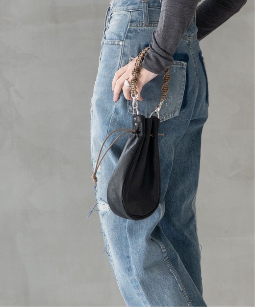 Senti(センティ)の「SENTI Dyneema Leather MEDICINE BAG M+HAND STRAP / ダイニーマレザー メディスンバッグ M+ハンドストラップ(ショルダーバッグ・メンズ・ブラック系その他/ブラック・FREE)」の15枚目の写真