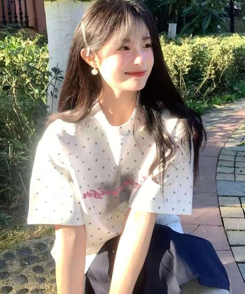 AsheKsha(アシクシャ)の「キュートでクールなドット柄のルーズフィット半袖Tシャツ(Tシャツ/カットソー・レディース・ホワイト・M)」の12枚目の写真