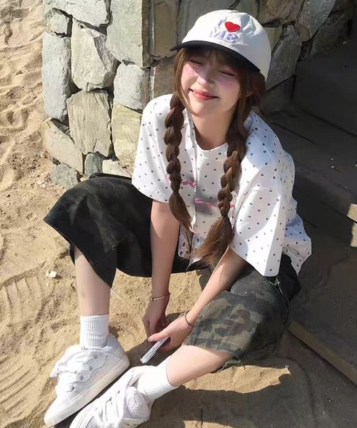 AsheKsha(アシクシャ)の「キュートでクールなドット柄のルーズフィット半袖Tシャツ(Tシャツ/カットソー・レディース・ホワイト・M)」の8枚目の写真