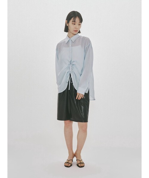 MIDIUMISOLID（ミディウミソリッド）の「MIDIUMISOLID for Ladies ドローストリングシャツ（シャツ/ブラウス・レディース・サーモンピンク/アイボリー/ライトブルー/ブラック・FREE）」の16枚目の写真