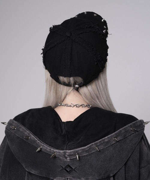 REFLEM(レフレム)の「『REFLEM/レフレム』スタッズ付きダメージデニムCAP(キャップ・レディース・グレー/ブラック・FREE)」の8枚目の写真