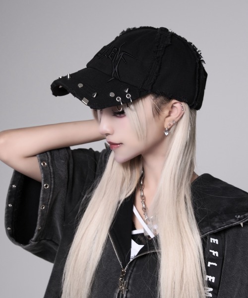 REFLEM(レフレム)の「『REFLEM/レフレム』スタッズ付きダメージデニムCAP(キャップ・レディース・グレー/ブラック・FREE)」の6枚目の写真
