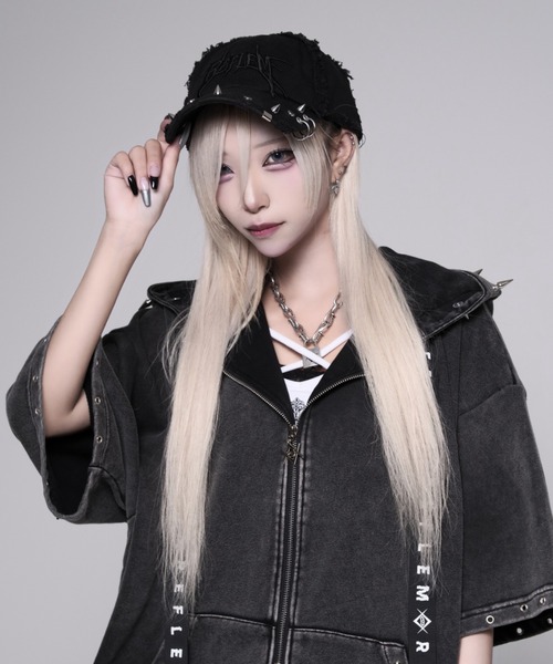 REFLEM(レフレム)の「『REFLEM/レフレム』スタッズ付きダメージデニムCAP(キャップ・レディース・グレー/ブラック・FREE)」の3枚目の写真