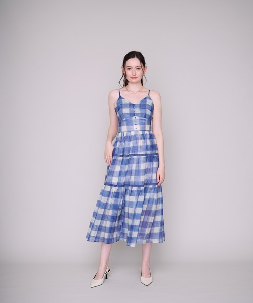 MISCH MASCH(ミッシュマッシュ)の「2026春夏新作 チェック柄ティアードキャミワンピース(ワンピース・レディース・ベージュ/ブルー・フリ-)」の3枚目の写真