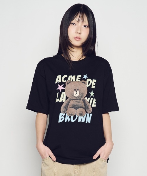 acme de la vie(アクメドラビ)の「【日本未発売/WEB限定】acme de la vie(アクメドラビ)/ラインフレンズ コラボ ブラウン スター Tシャツ 半袖 クルーネック/LINE FRIENDS BROWN STAR SHORT SLEEVE T-SHIRT(Tシャツ/カットソー・レディース・ブラウン/ブラック/クリーム・M/L)」の2枚目の写真
