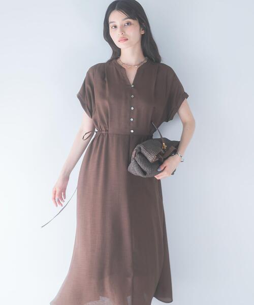 URBAN RESEARCH ROSSO WOMEN(アーバンリサーチ ロッソ)の「ウォッシャブルセミシアー2WAYネックワンピース(ワンピース・レディース・ブルー/ブラウン/ブラック・FREE)」の2枚目の写真
