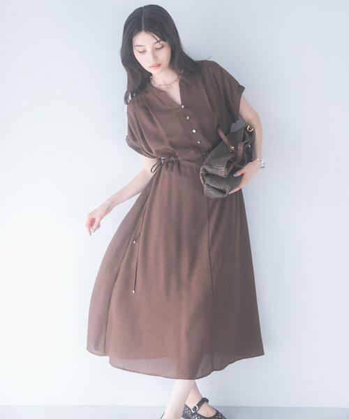 URBAN RESEARCH ROSSO WOMEN(アーバンリサーチ ロッソ)の「ウォッシャブルセミシアー2WAYネックワンピース(ワンピース・レディース・ブルー/ブラウン/ブラック・FREE)」の22枚目の写真