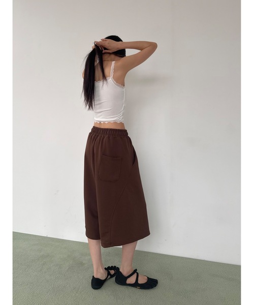 Didot.showroom（ディドット ショールーム）の「カーブライン バミューダ スウェットパンツ（スウェットパンツ・レディース・ブラック/スカイブルー/ブラウン/グレー・FREE）」の13枚目の写真