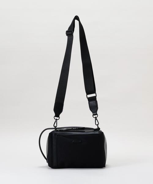 St ANDREWS(セントアンドリュース)の「【St ANDREWS】2WAYショルダーバッグ (UNISEX)(ショルダーバッグ・レディース・ブラック/ベージュ・FREE)」の4枚目の写真