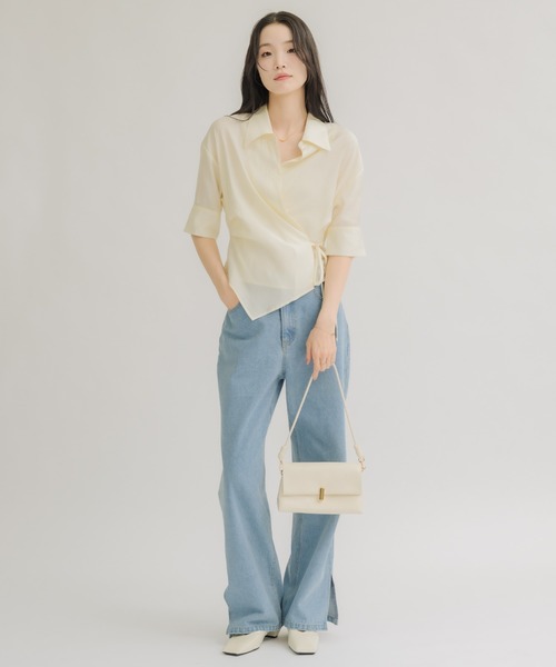NEUNA(ヌナ)の「【着るだけでウエスト爆誕!!】カシュクールリボンハーフスリーブシャツ(シャツ/ブラウス・レディース・アイボリー/ネイビー・FREE)」の17枚目の写真