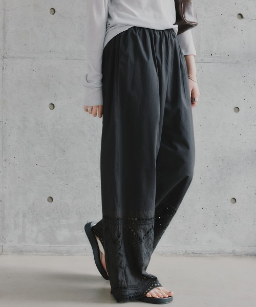 slattgir(スラットジール)の「高身長 綿100%裾刺しゅうパンツ(トールサイズ)Essenave(その他パンツ・レディース・ブラック/チャコール/カーキ・TM/TL/TLL/T3L/T4L/T5L)」の5枚目の写真