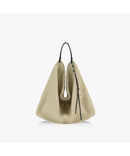 FIND KAPOOR（ファインドカプア）の「レンタバック35ナイロン - 2カラー（ショルダーバッグ・レディース・ブラック/サンドベージュ・FREE）」の2枚目の写真