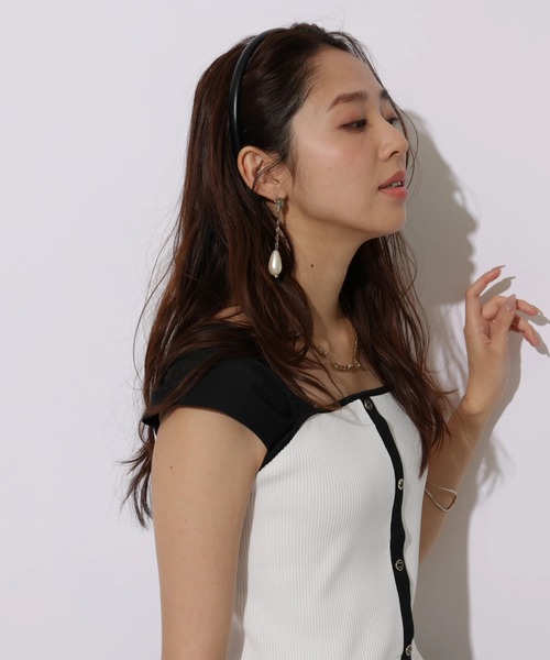 JUSGLITTY(ジャスグリッティー)の「ペプラムビスチェニット(ニット/セーター・レディース・ホワイト/レッド/ブラウン/ブラック系その他・2)」の8枚目の写真