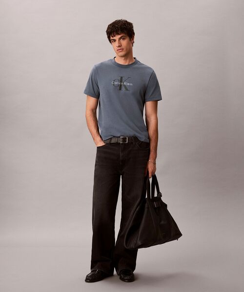 Calvin Klein(カルバン・クライン)の「ショートスリーブ20SモノグラムTシャツ(Tシャツ/カットソー・メンズ・グリーン系その他/ダークグレー/ブラック・M/S/XL/L)」の11枚目の写真