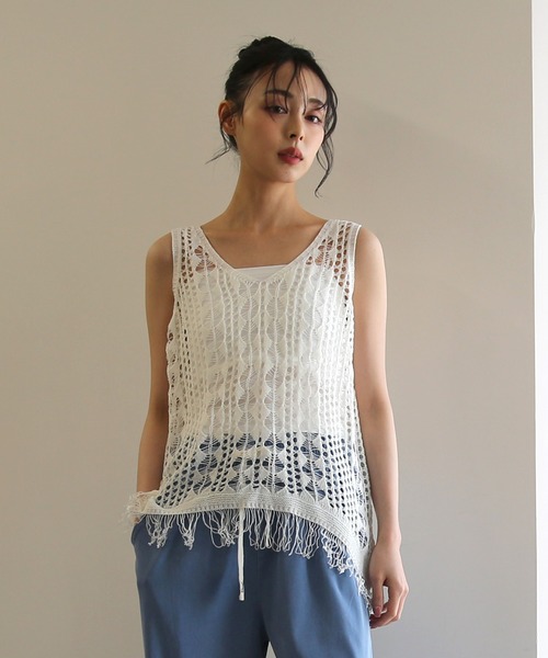 No one knows（ノーワンノーズ）の「ZOZO限定 透かし編みニットノースリーブプルオーバー(インナー付き)2点セット（アンサンブル・レディース・ホワイト・FREE）」の13枚目の写真