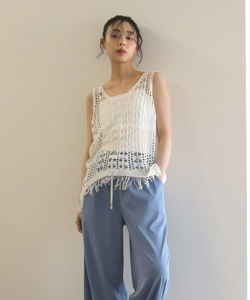 No one knows（ノーワンノーズ）の「ZOZO限定 透かし編みニットノースリーブプルオーバー(インナー付き)2点セット（アンサンブル・レディース・ホワイト・FREE）」の7枚目の写真