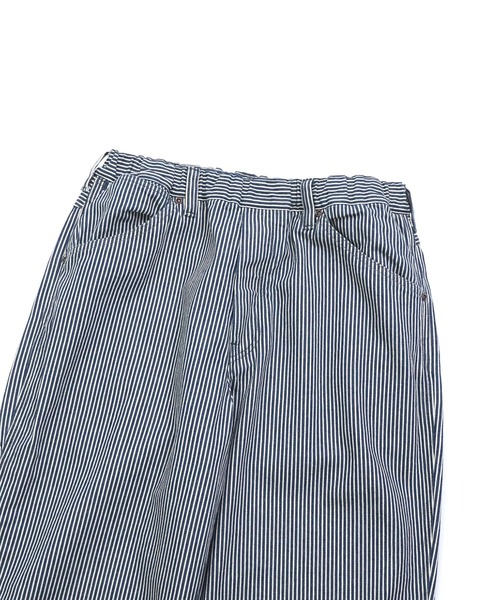 OMNIGOD（オムニゴッド）の「[OMNIGOD mens / オムニゴッド] ヒッコリーデニム ルーズイージーペインターパンツ（デニムパンツ・メンズ・ブルー系その他・4/3/2）」の17枚目の写真