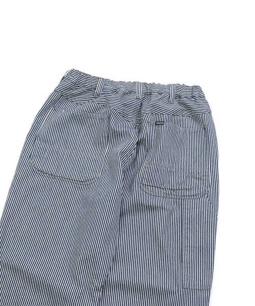 OMNIGOD（オムニゴッド）の「[OMNIGOD mens / オムニゴッド] ヒッコリーデニム ルーズイージーペインターパンツ（デニムパンツ・メンズ・ブルー系その他・4/3/2）」の20枚目の写真