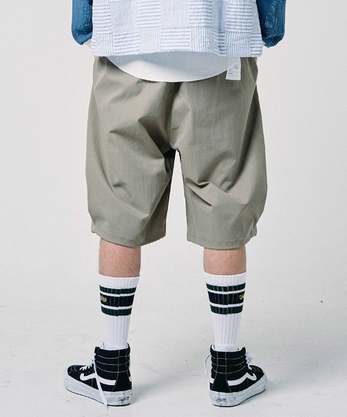 EFFECTEN(エフェクテン)の「mp15129-Wide 2tuck short pants ワイドショートパンツ(efdig-13)(その他パンツ・メンズ・ベージュ/ブラック・S/M/L/XL)」の19枚目の写真