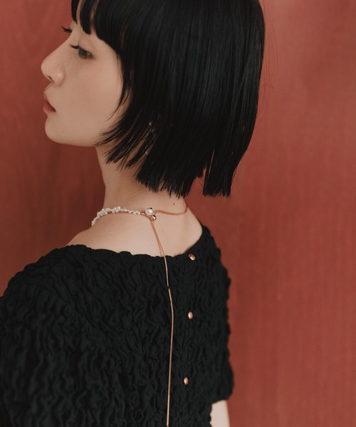 kaene(カエン)の「ウェーブラインパールネックレス(ネックレス・レディース・シルバー/ゴールド・FREE)」の5枚目の写真