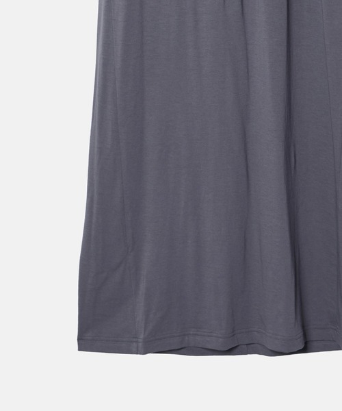 LE CIEL BLEU(ルシェルブルー)の「マキシTシャツドレス / Maxi T-Shirt Dress(ワンピース・レディース・ブラック/チャコールグレー・38/36)」の8枚目の写真
