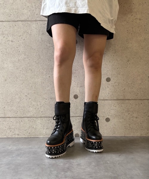 スタッズデザイン 厚底レースアップブーツ Jeffrey Campbell│Jeffrey